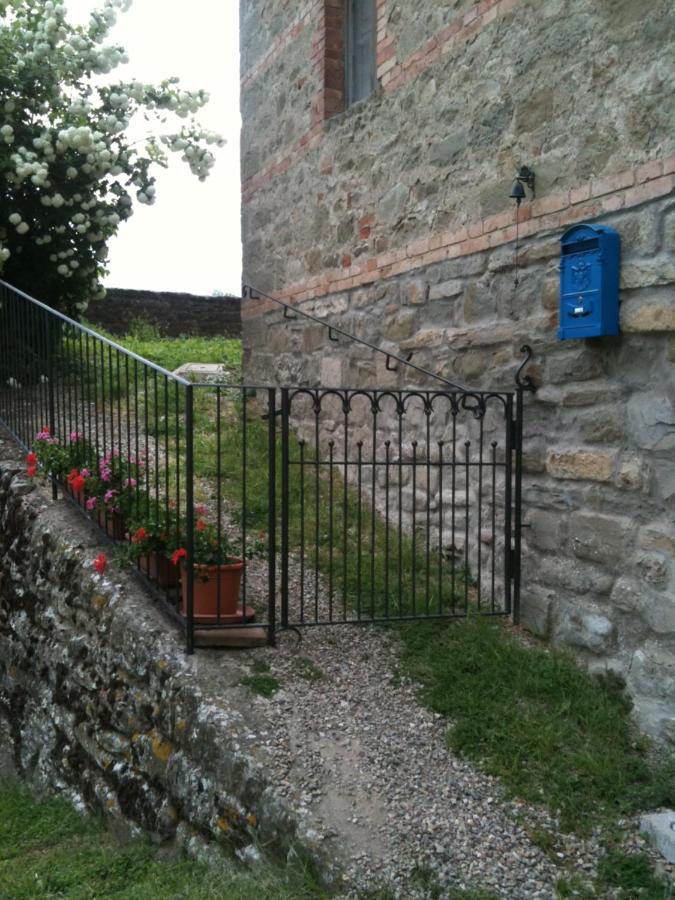 Castello Di Urbech Apartment Pratovecchio Luaran gambar